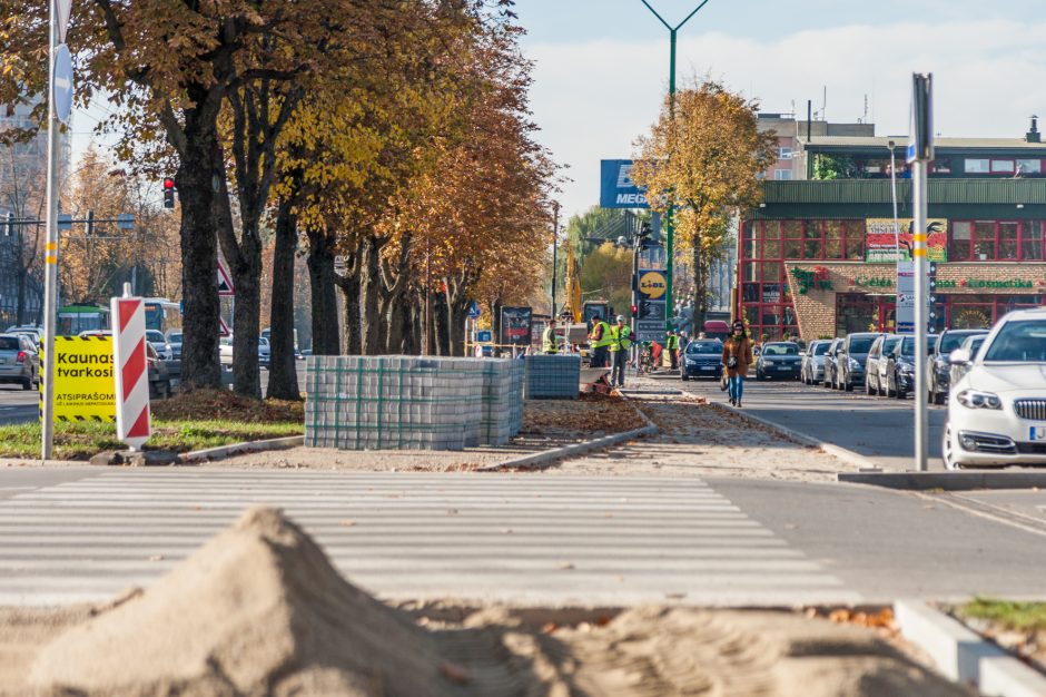 Kaune vieni darbai dar nebaigti, o jau braižomi nauji