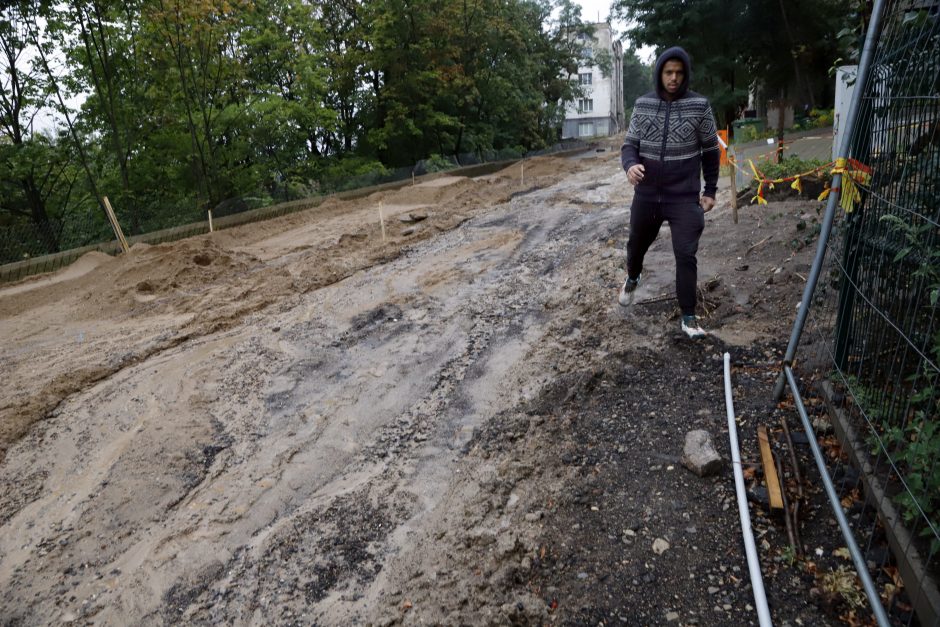 Kelionė namo rekonstruojama Žemaičių gatve – tik drąsiems