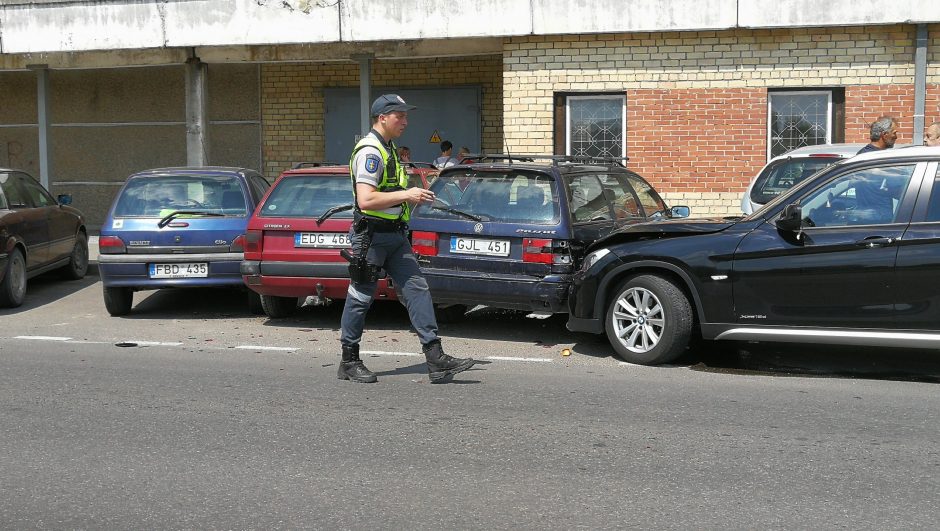 Kaune į avariją pateko Seimo nario P. Gražulio dukra 