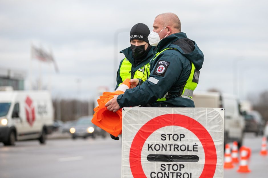 Karmėlavos patikros poste įkliuvęs girtas vairuotojas užsidirbo baudžiamąją bylą