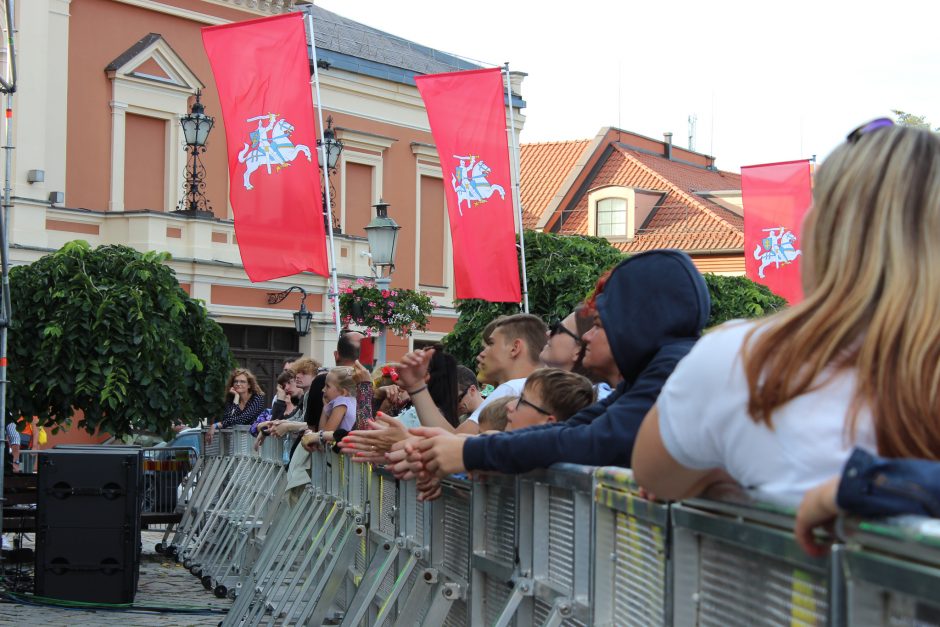 Valstybės dieną vainikuoja „Tautiška giesmė“ ir šventinis koncertas