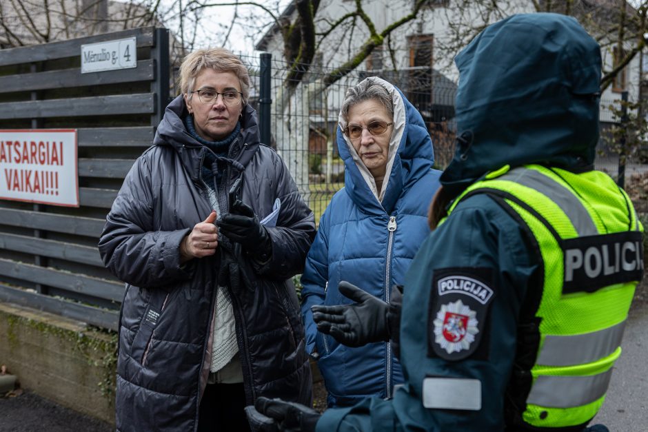 Įžūlumui ribų nėra: pasinaudoję šventėmis į Radikius grįžo nelegalūs medžių kirtėjai? 