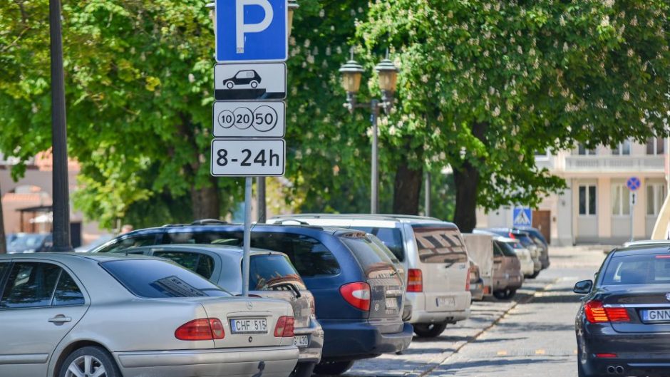 Dėmesio! Kauno centre planuojama keisti automobilių stovėjimo tvarką