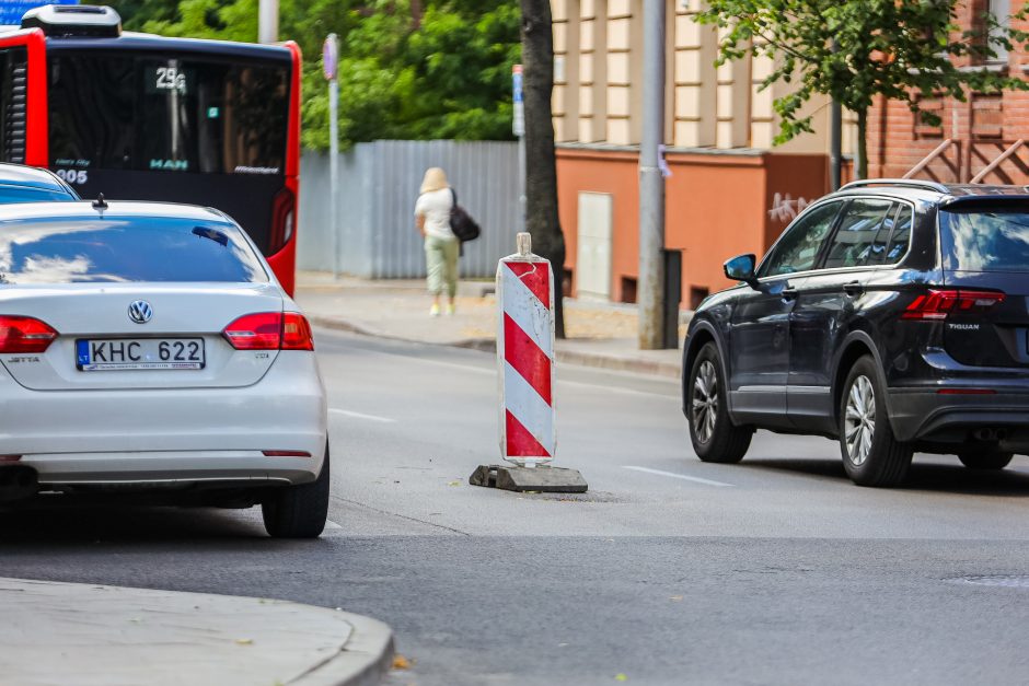 Netikėta kliūtis miesto centre kelia pavojų