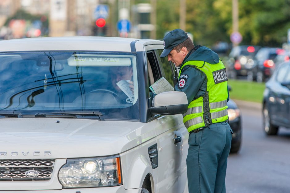 Neblaivus vairuotojas prisižaidė – gali būti konfiskuotas darbdavio automobilis