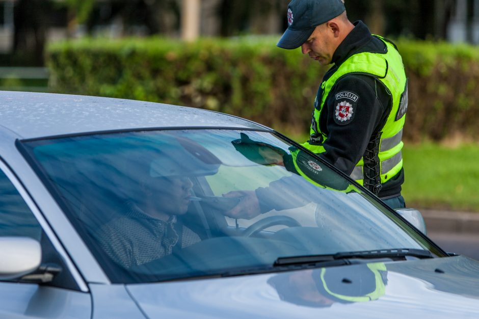 Neblaivus vairuotojas prisižaidė – gali būti konfiskuotas darbdavio automobilis