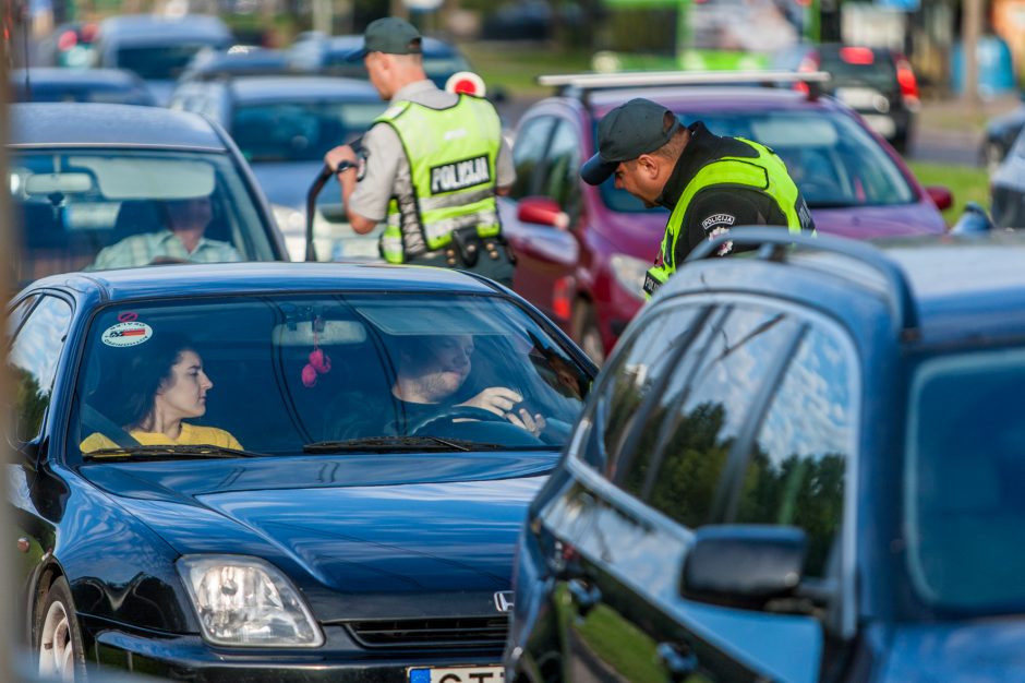 Neblaivus vairuotojas prisižaidė – gali būti konfiskuotas darbdavio automobilis