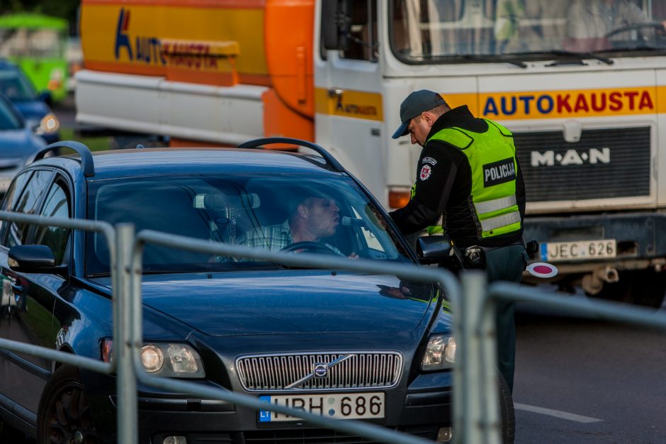 Neblaivus vairuotojas prisižaidė – gali būti konfiskuotas darbdavio automobilis