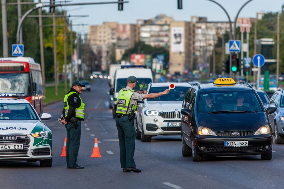 Neblaivus vairuotojas prisižaidė – gali būti konfiskuotas darbdavio automobilis