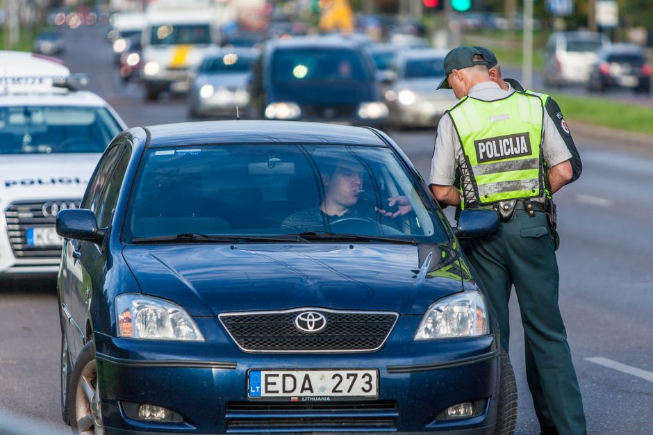 Neblaivus vairuotojas prisižaidė – gali būti konfiskuotas darbdavio automobilis