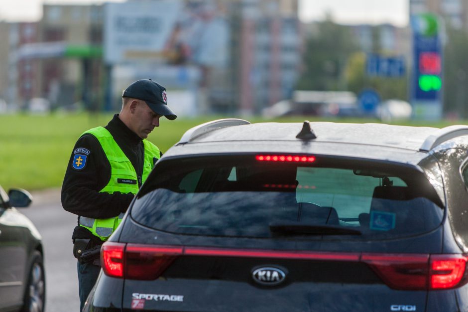 Neblaivus vairuotojas prisižaidė – gali būti konfiskuotas darbdavio automobilis