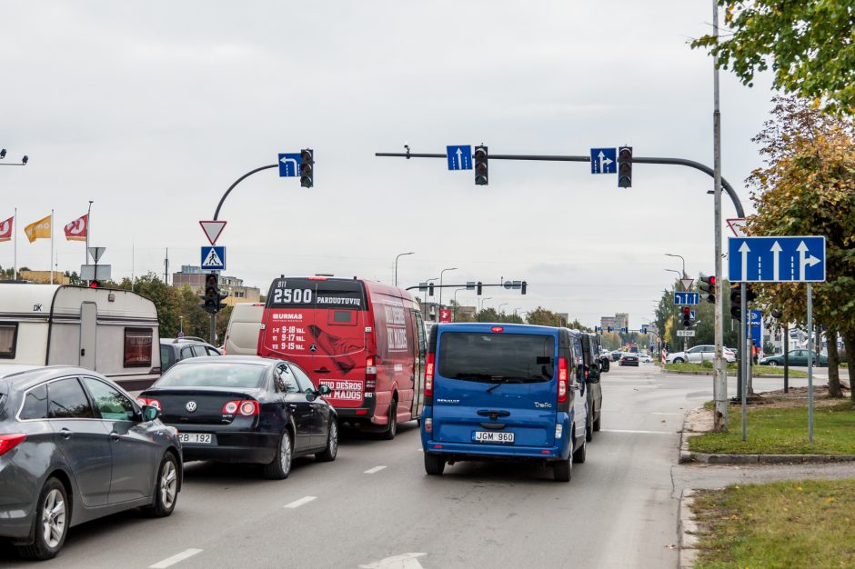 Dėmesio: judrioje Kauno sankryžoje keičiasi eismo tvarka