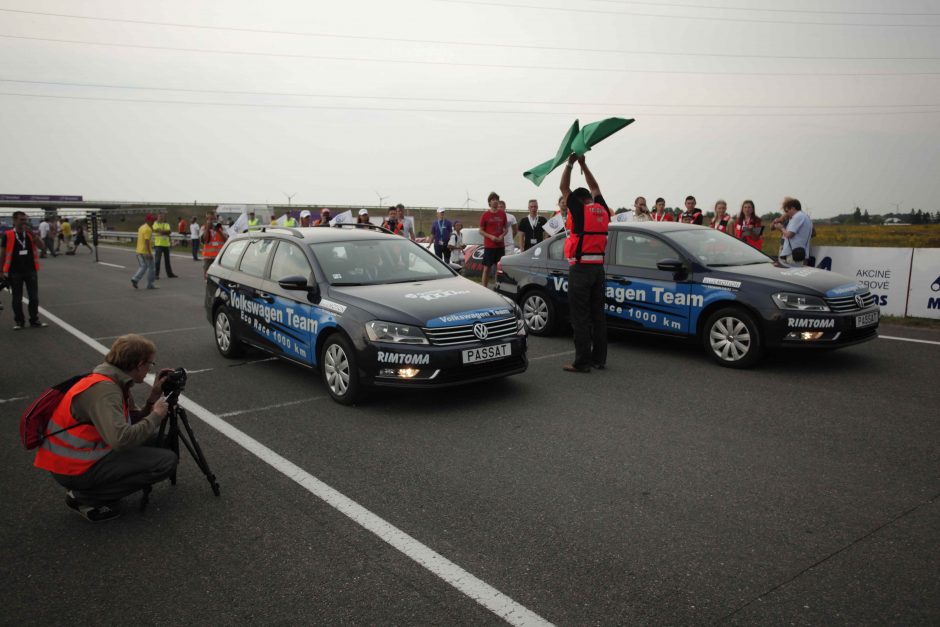 Žvilgsnis į 1000 km lenktynes iš teisėjų bokštelio