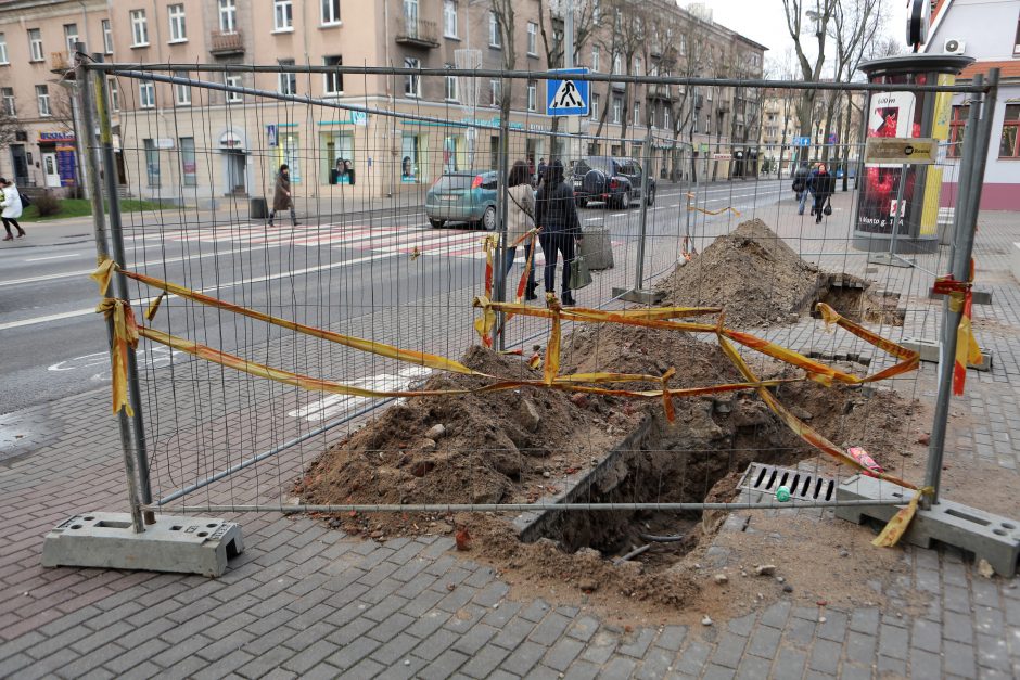 Darbininkus į M. Mažvydo alėją atvedė gedimas