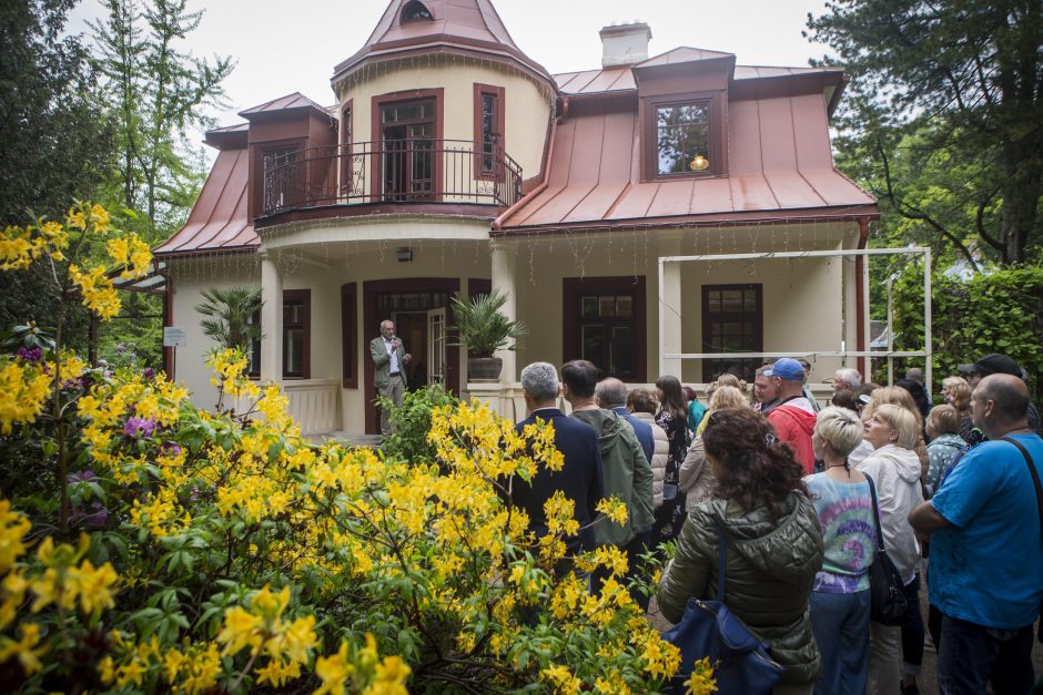 Obelynėje lankytojų jau laukia atgimęs H. ir T. Ivanauskų namas