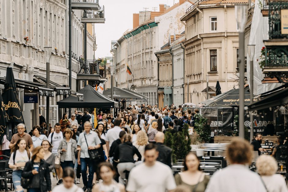 Kaune nuskambėjo Gatvės muzikos diena: liūtis žiūrovams – ne kliūtis