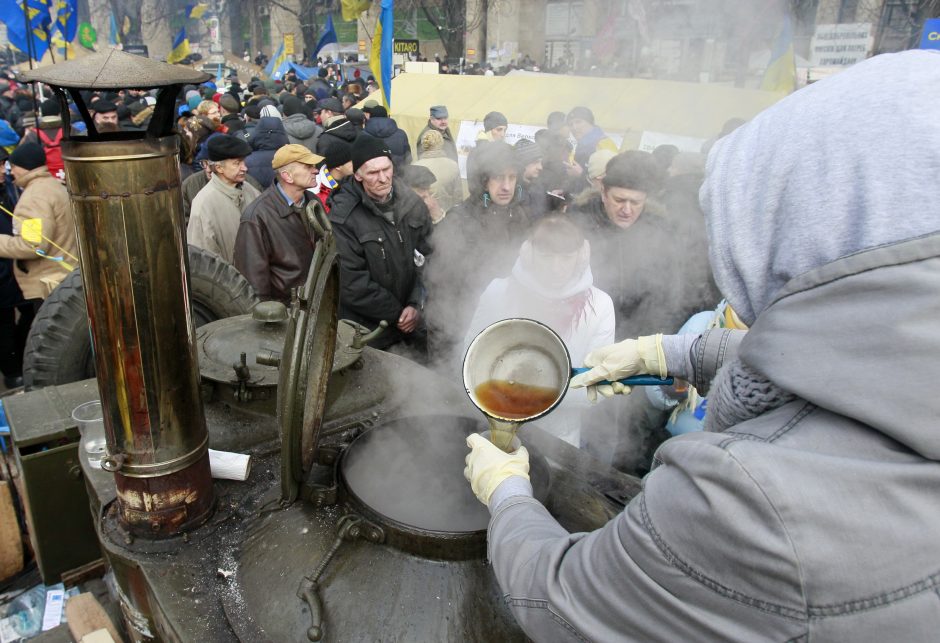 Į proeuropietišką mitingą Ukrainoje susirinko 200 tūkst. žmonių