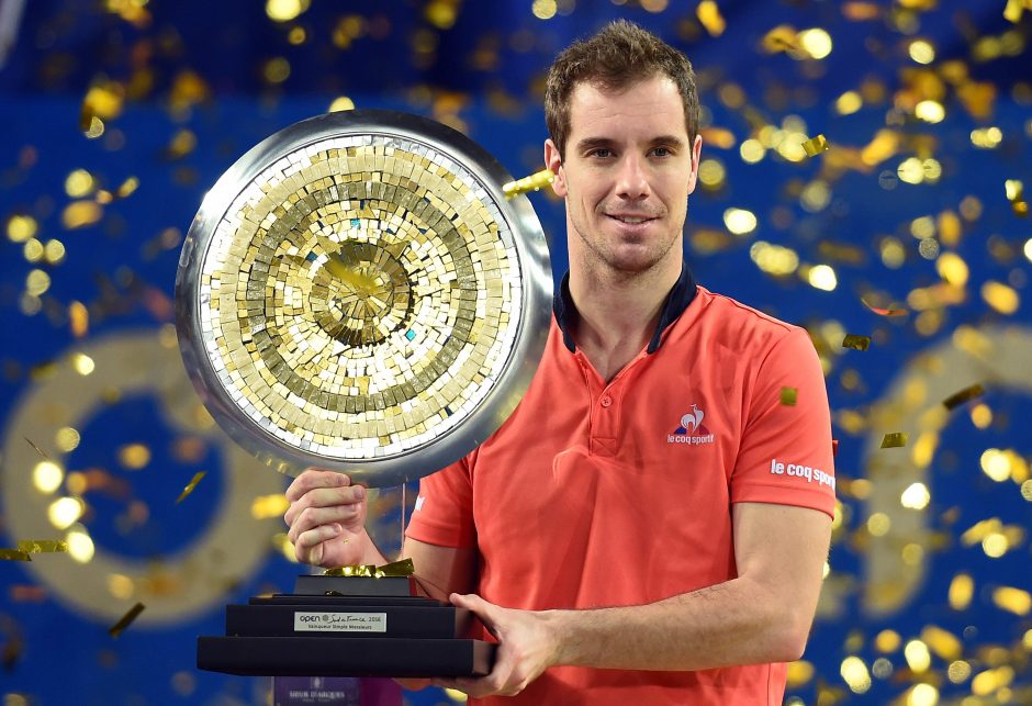 Prancūzijoje trofėjų laimėjo tenisininkas R. Gasquet, Bulgarijoje – R. Bautista