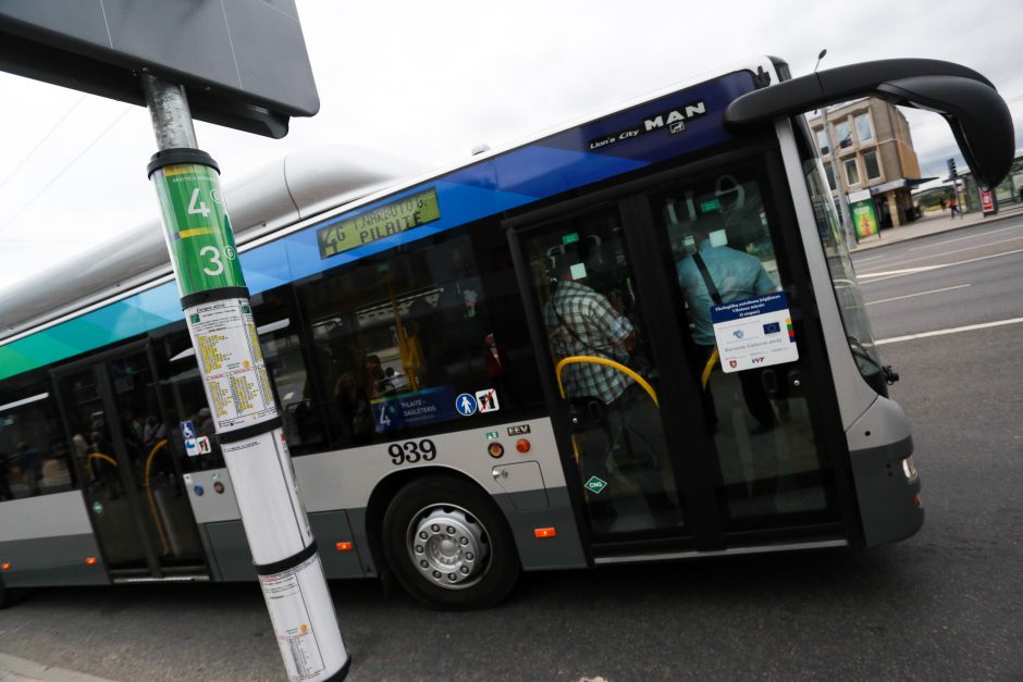 Sostinės viešojo transporto stotelėse bus įrengti nauji paviljonai