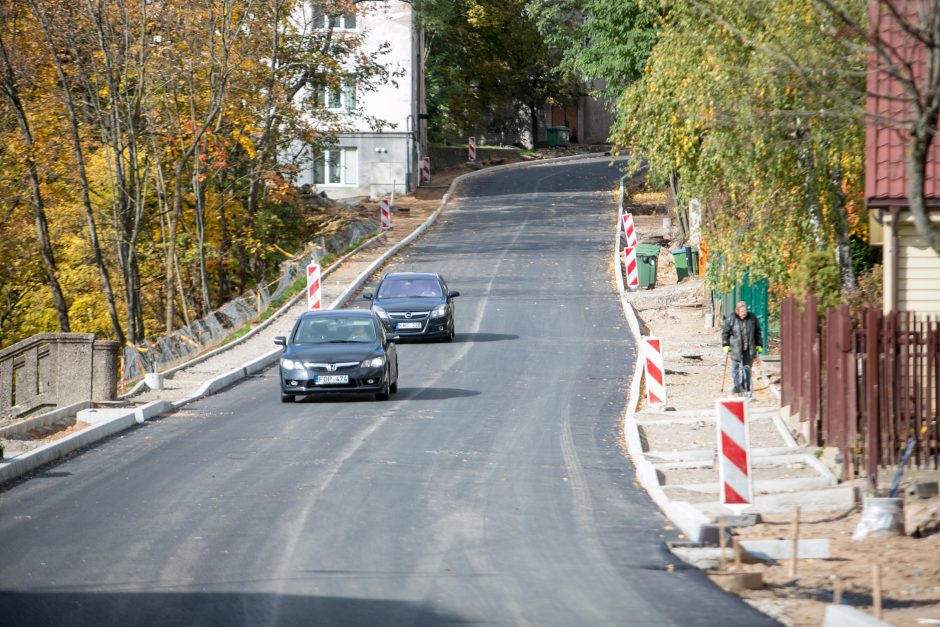 Po remonto atnaujintas eismas Žemaičių gatvės įkalne