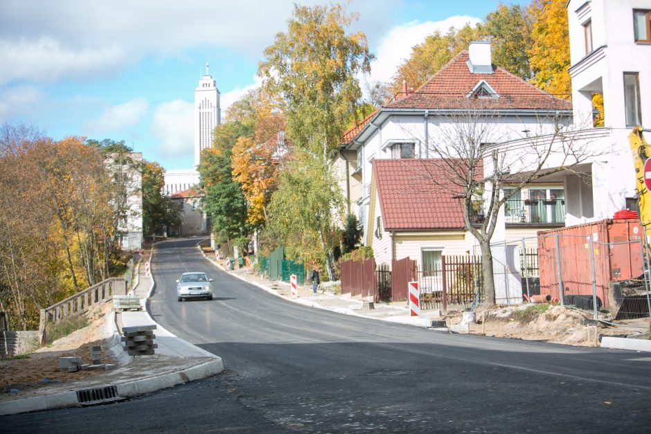 Po remonto atnaujintas eismas Žemaičių gatvės įkalne