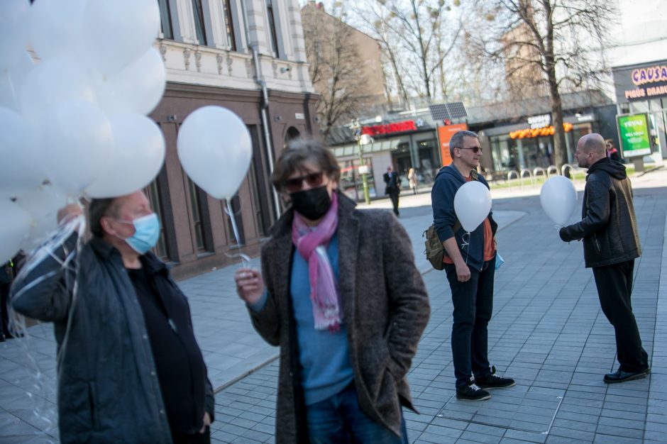 Architektai susirinko palaikyti teisiamą A. Karalių: nusikaltėliai pučia burbulus