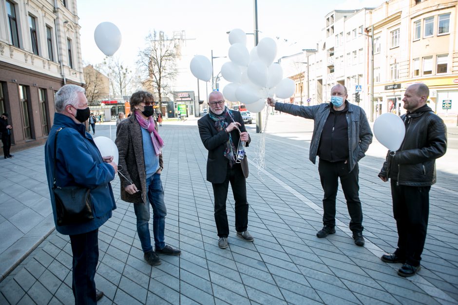 Architektai susirinko palaikyti teisiamą A. Karalių: nusikaltėliai pučia burbulus