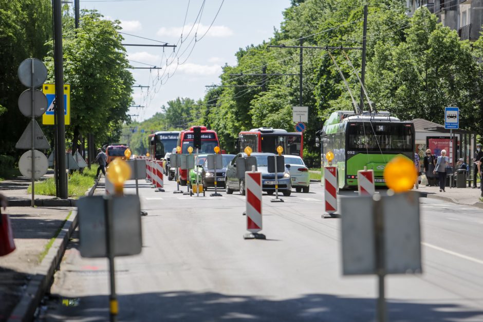 Vairuotojai, dėmesio: dalyje Kovo 11-osios gatvės ribojamas eismas