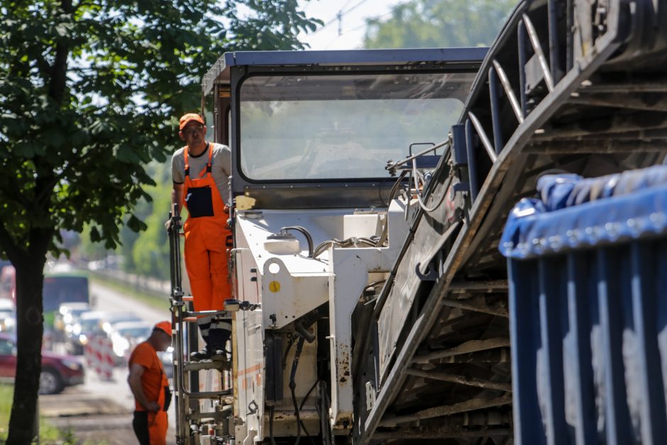 Vairuotojai, dėmesio: dalyje Kovo 11-osios gatvės ribojamas eismas