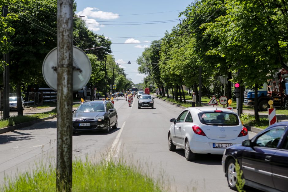 Vairuotojai, dėmesio: dalyje Kovo 11-osios gatvės ribojamas eismas