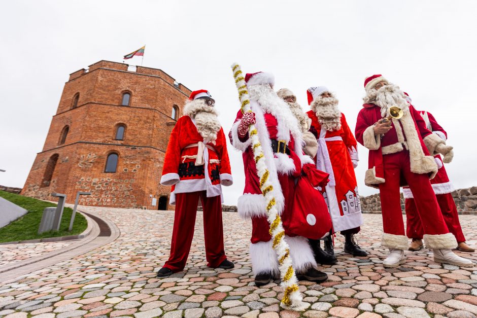 Vilniuje – pirmasis Baltijos šalių Kalėdų Senelių sąskrydis