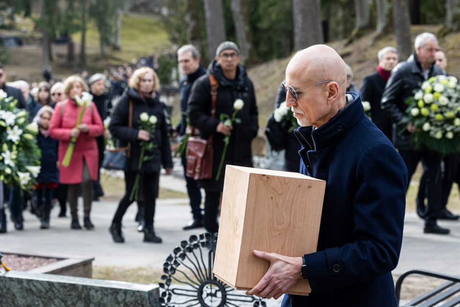 Vilniaus Antakalnio kapinėse palaidotas režisierius R. Tuminas