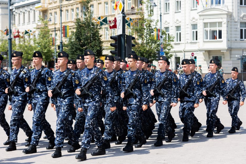 Lietuvos ginkluotųjų pajėgų vėliavų, būrių ir vadų rikiuotė