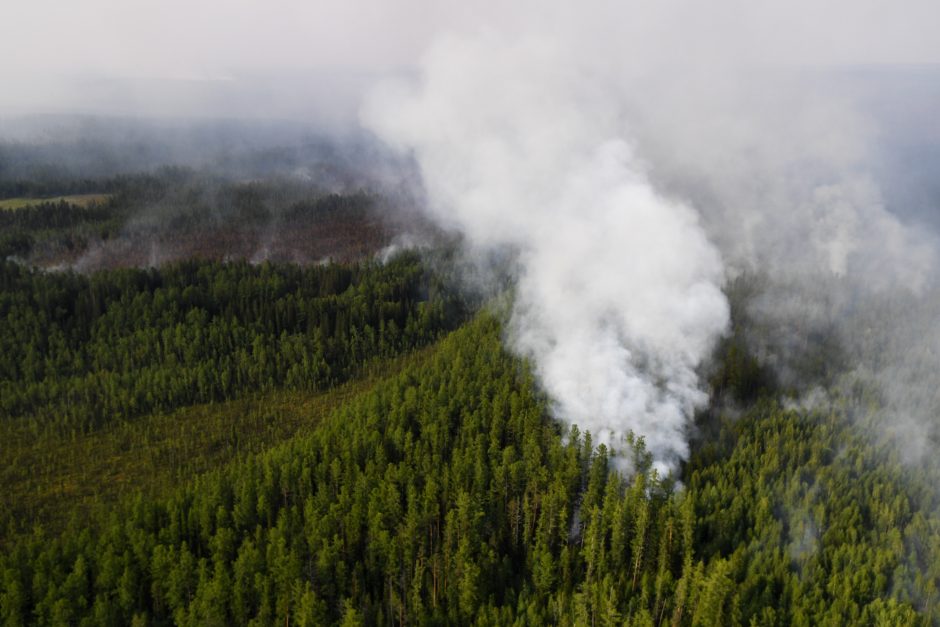 Sibiras dūsta nuo miškų gaisrų sukelto smogo