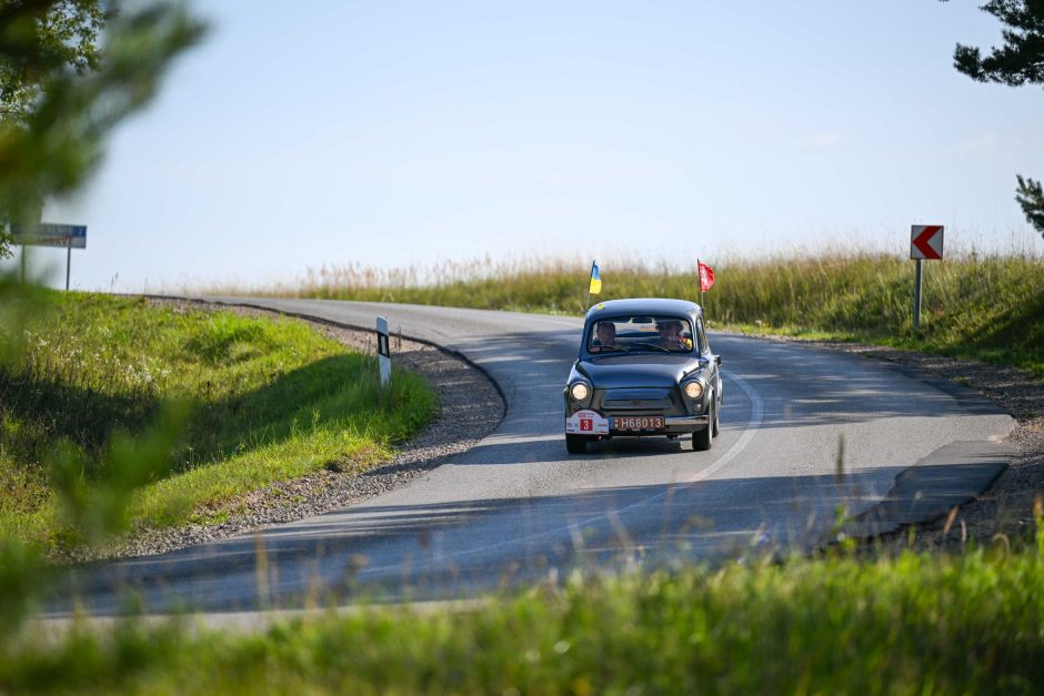 „Pasienio fiestai“ akompanuos istorinių automobilių ralis