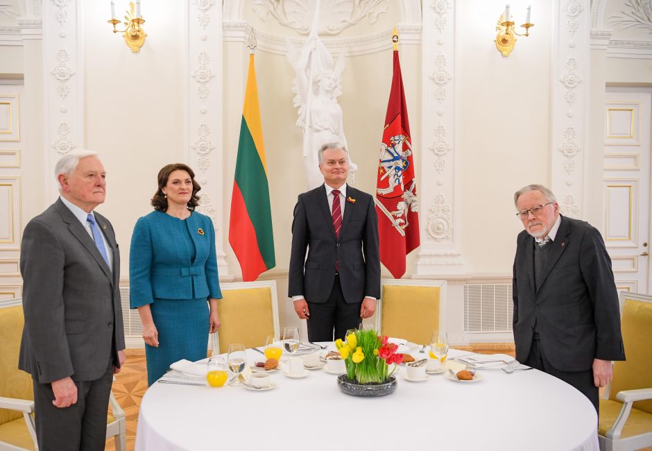 Signatarams prezidentas dėkojo už galimybę rašyti savo, o ne svetimos šalies istoriją