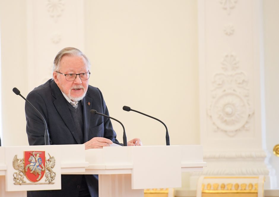 Signatarams prezidentas dėkojo už galimybę rašyti savo, o ne svetimos šalies istoriją