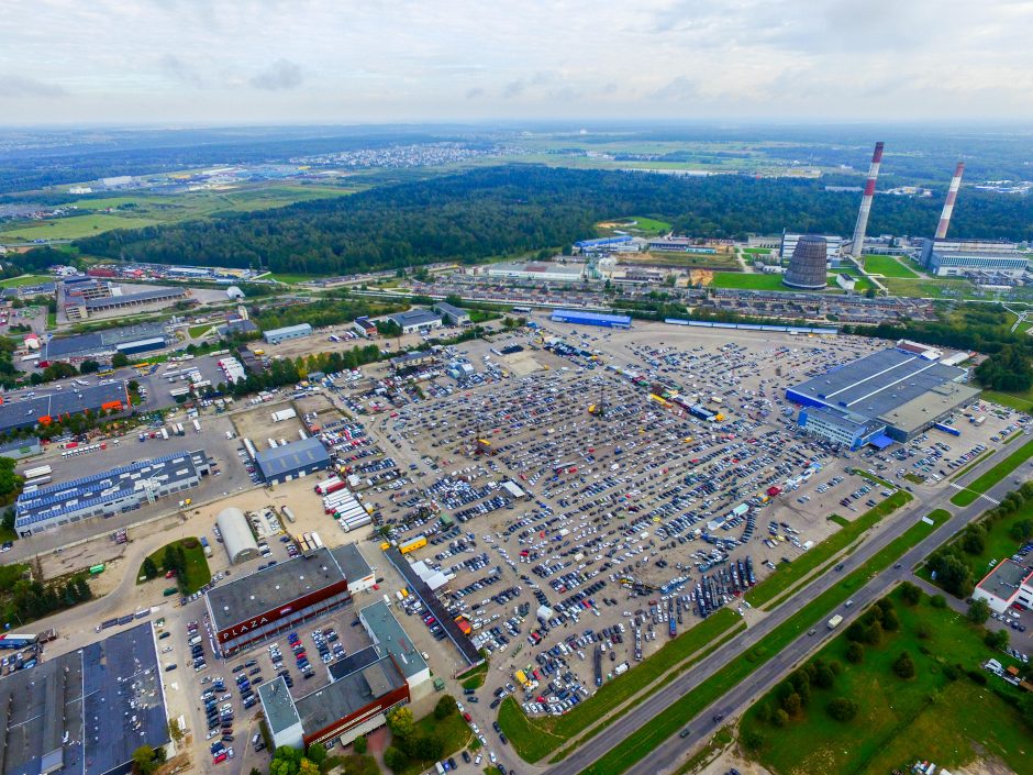 Paneigė nuogąstavimus: Kauno automobilių turgus niekur nedings