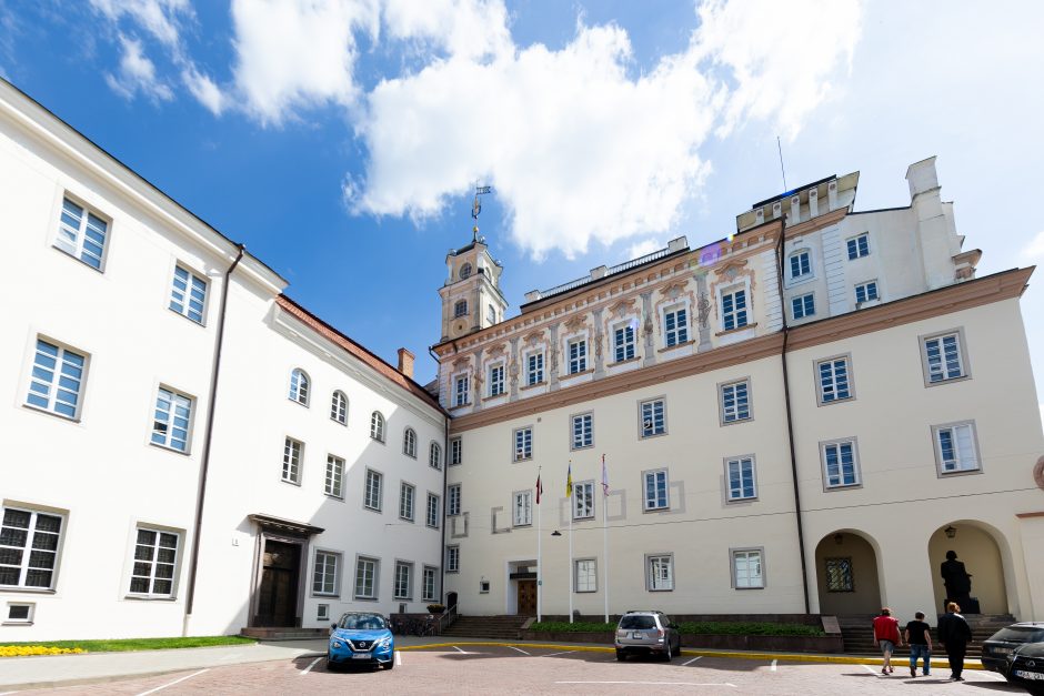 Lyderėmis rengiant studentus išlieka Vilniaus universitetas ir Vilniaus kolegija