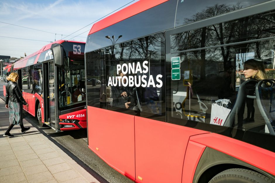 Vilniečiai naujiems autobusams ir troleibusams išrinko vardus