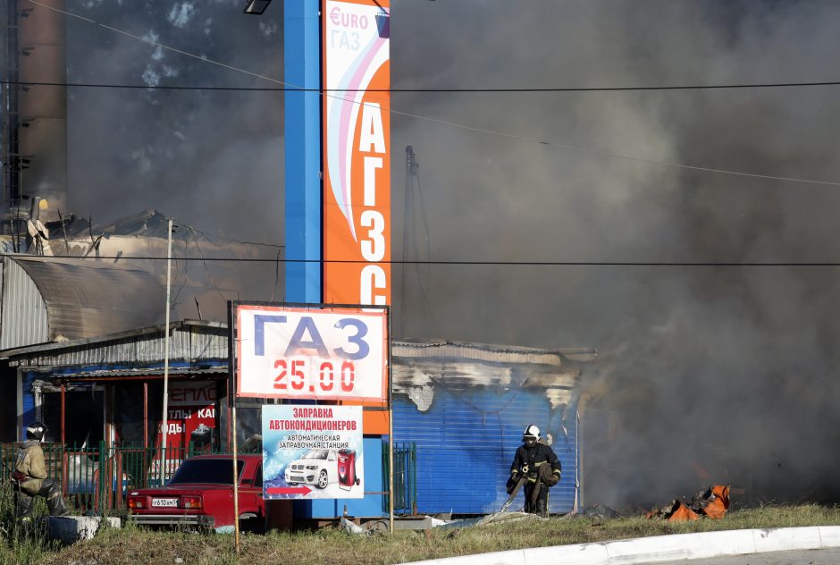 Sibire po sprogimo ir gaisro degalinėje hospitalizuoti 34 žmonės