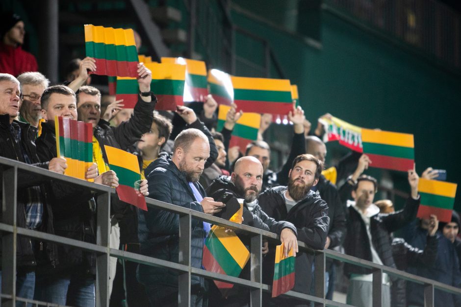 Lietuvos futbolo rinktinė nusileido serbams