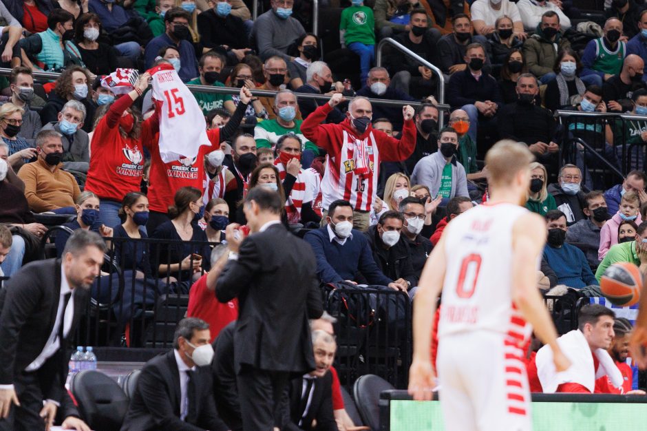  			 Antruosius šansus dovanojęs „Žalgiris” nusileido „Olympiakos”