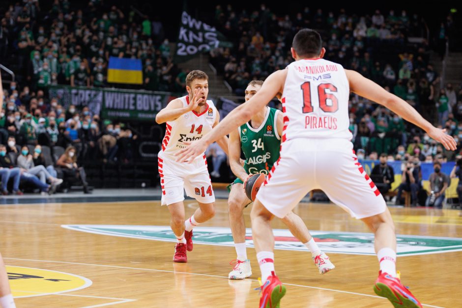  			 Antruosius šansus dovanojęs „Žalgiris” nusileido „Olympiakos”