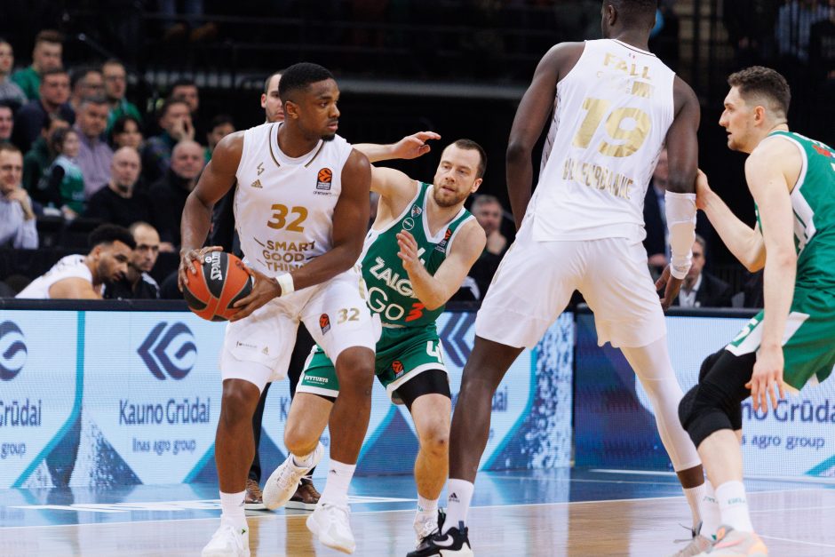 „Žalgiris“ sutriuškino ASVEL krepšininkus