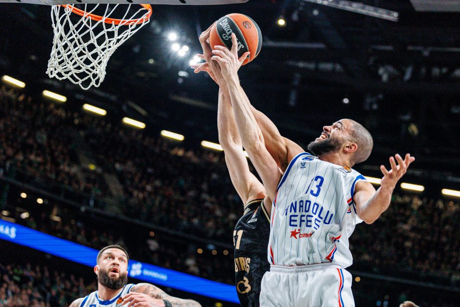  „Žalgiris“ namų arenoje įveikė „Anadolu Efes“ krepšininkus