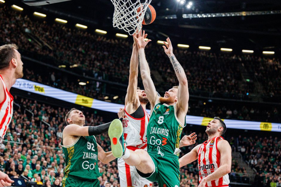 Ilgą laiką pirmavęs „Žalgiris“ nusileido „Olympiacos“ ekipai