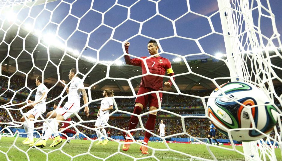 Portugalijos futbolininkai sugebėjo išplėšti lygiąsias rungtynėse su JAV