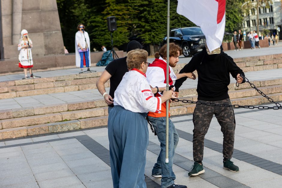 Eitynėmis ir mitingu Vilniuje baltarusiai paminėjo prezidento rinkimų metines 