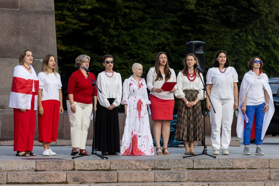 Eitynėmis ir mitingu Vilniuje baltarusiai paminėjo prezidento rinkimų metines 